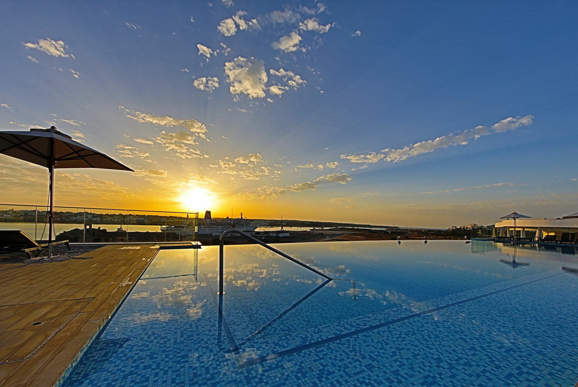 Jupiter Marina Hotel - Couples & Spa (Adults Only) Portimao Bagian luar foto